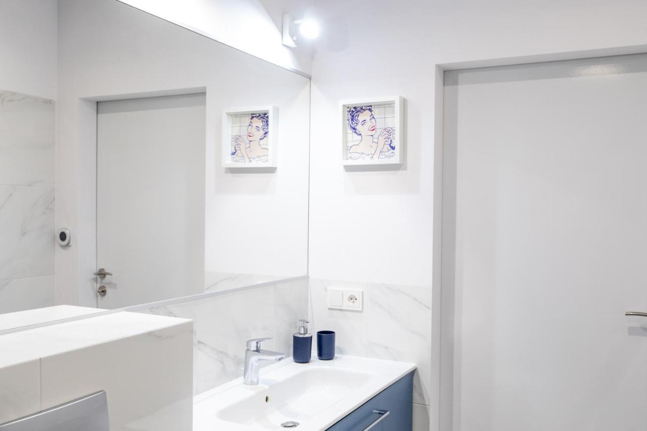 Apartament Z Basenem "Przy Morzu" Rewal Buitenkant foto